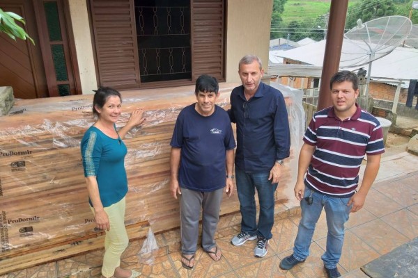 Governo Municipal auxilia famílias na construção de moradias populares