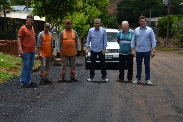 Governo Municipal retoma as obras de asfaltamentos de ruas e avenidas