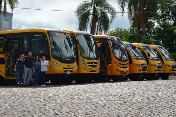 Secretaria de Educação investe numa grande renovação do Transporte Escolar