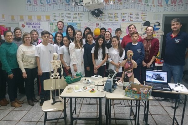 SME realiza Workshop Kits De Ciências: Lupas Digitais e Microscópios