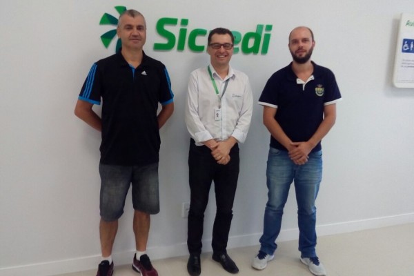 CMD e Sicredi firmam parceria nas competições esportivas municipais