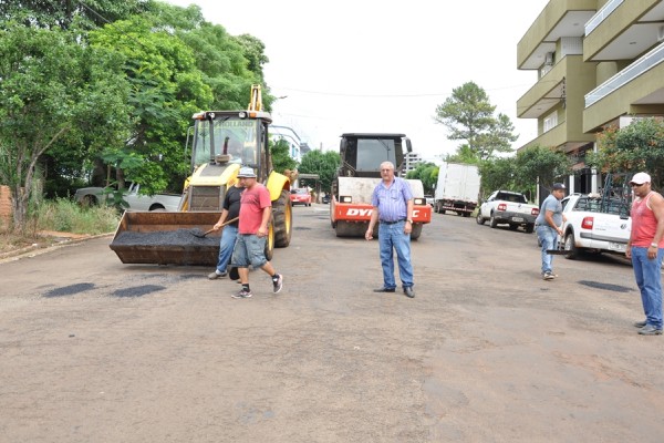 Ruas do município recebem Operação Tapa Buracos